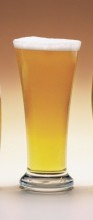 Um copo com linhas retas denotando uma pequena curva na ascendente, um clssico dos bares e restaurantes, muito usado tanto para servir cervejas como chopp.
Algumas pessoas tambm o chamam de tulipa